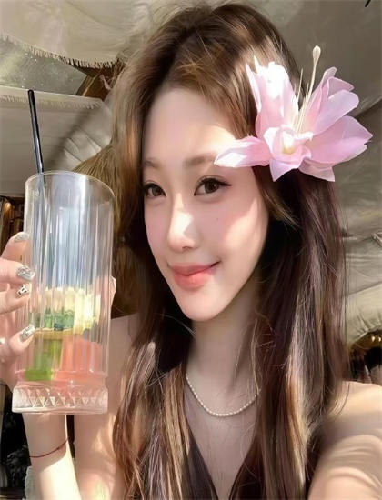 《迷雾中向往爱》市场表现对比标杆式的：票房成绩与口碑关系，特别收录